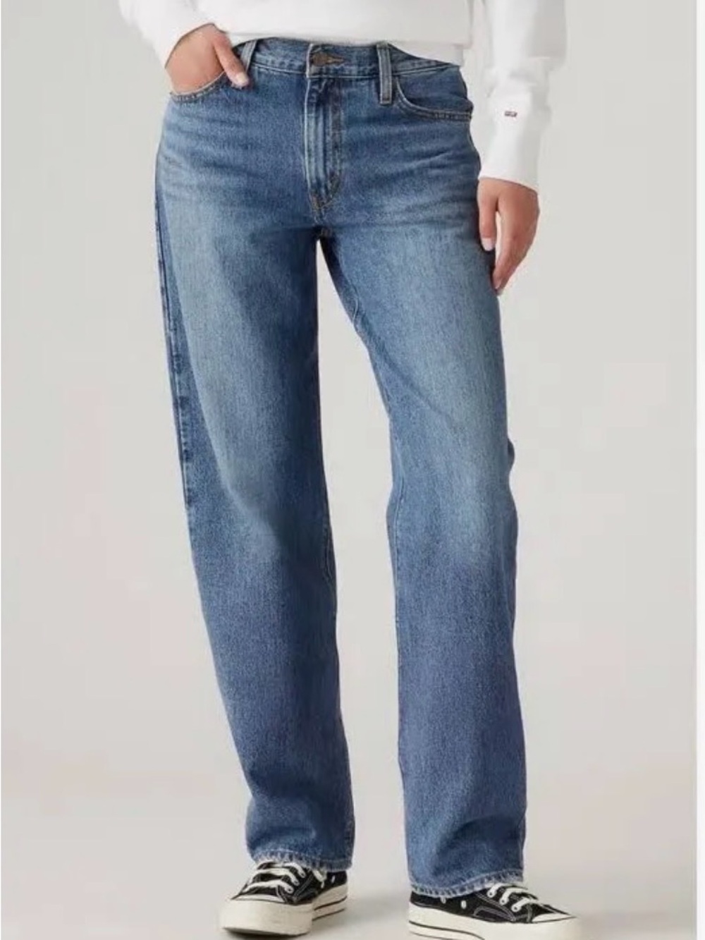 Levi's '94 Baggy jeans in Worn Memory. Womens Size 29.